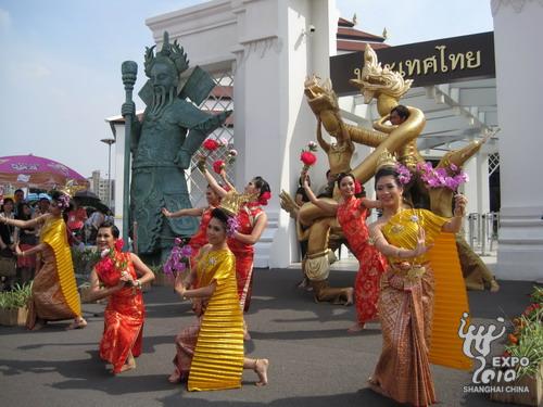 �ں���̩�Ļ��ġ�������٤���赸�㡣